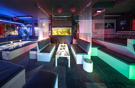 SWINGERS DESIRE & Wellness club.